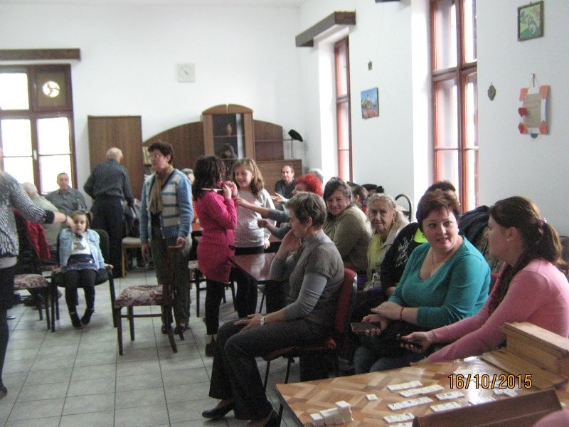Spectacol la centrul de zi pentru vârstnici Aurel Vlaicu